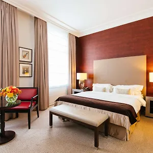 Radisson Blu Style Hotel, **** Bécs