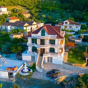 *** Otel Sela Arnavutluk
