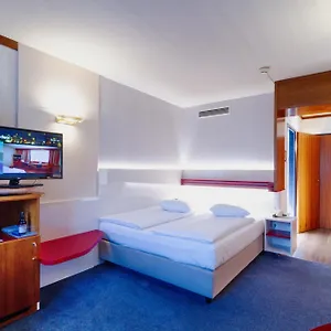 Vienna Sporthotel **** Bécs