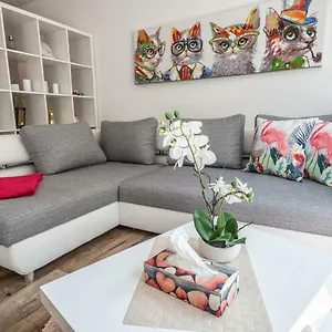 Moderne Souterrain-wohnung , Anif Österreich