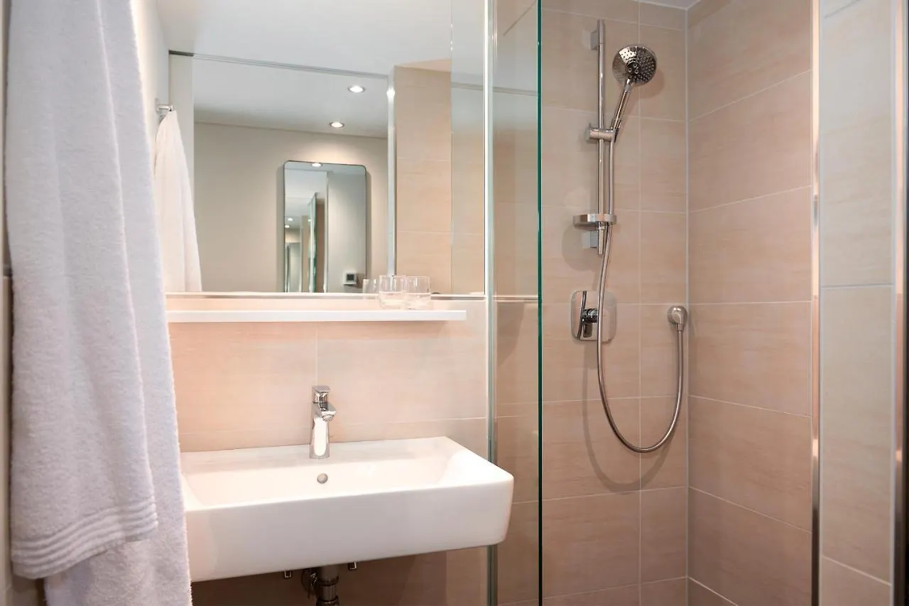 Leonardo Hotel Vienna City West 4*,  Austria